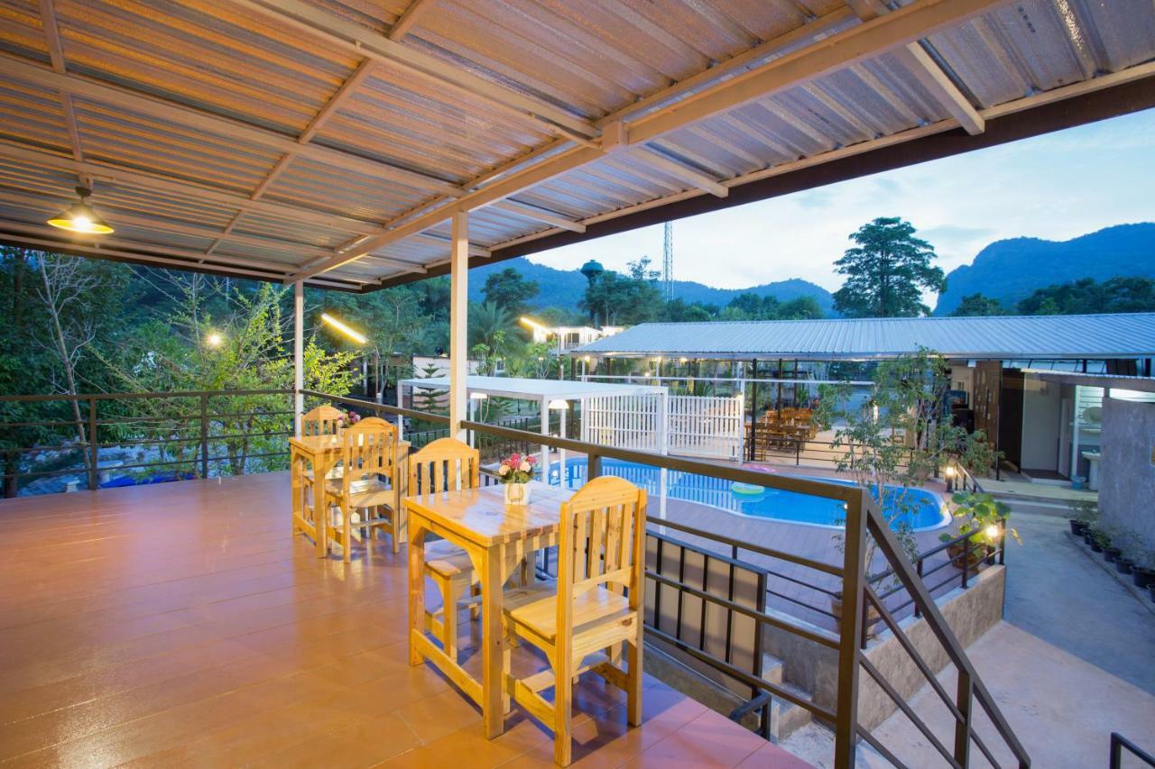מו סי Tharapana Khaoyai Resort מראה חיצוני תמונה