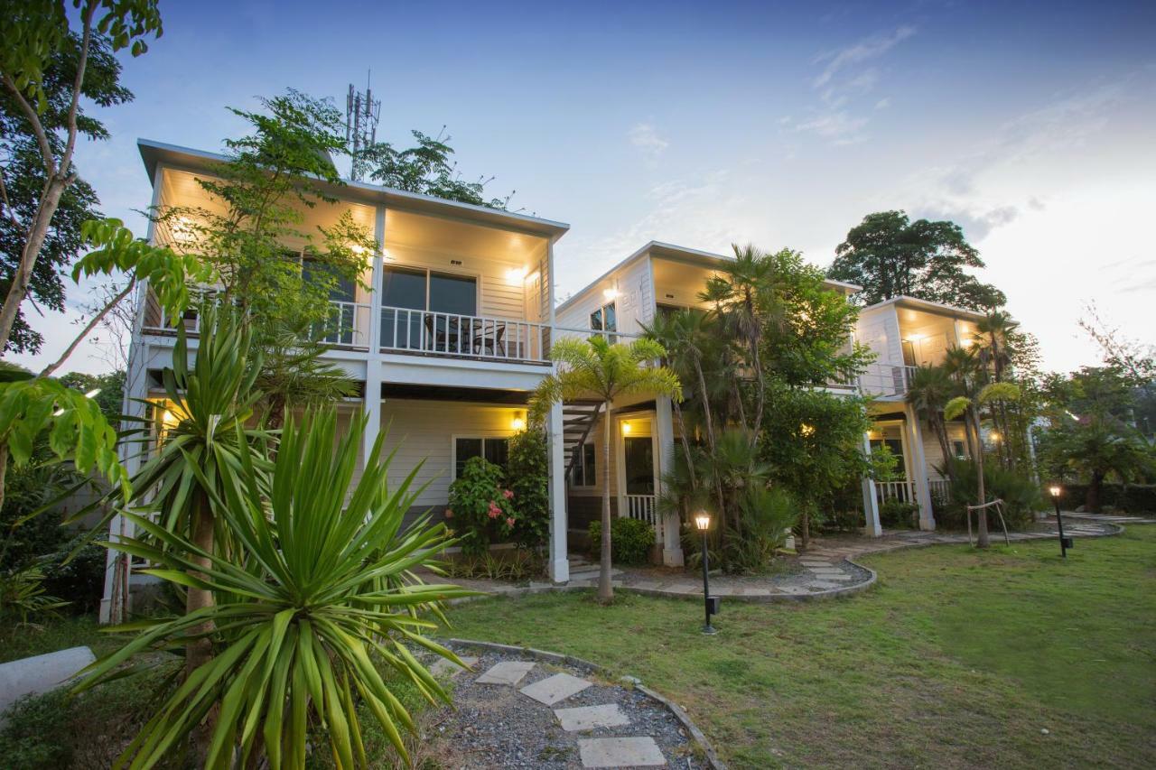 מו סי Tharapana Khaoyai Resort מראה חיצוני תמונה