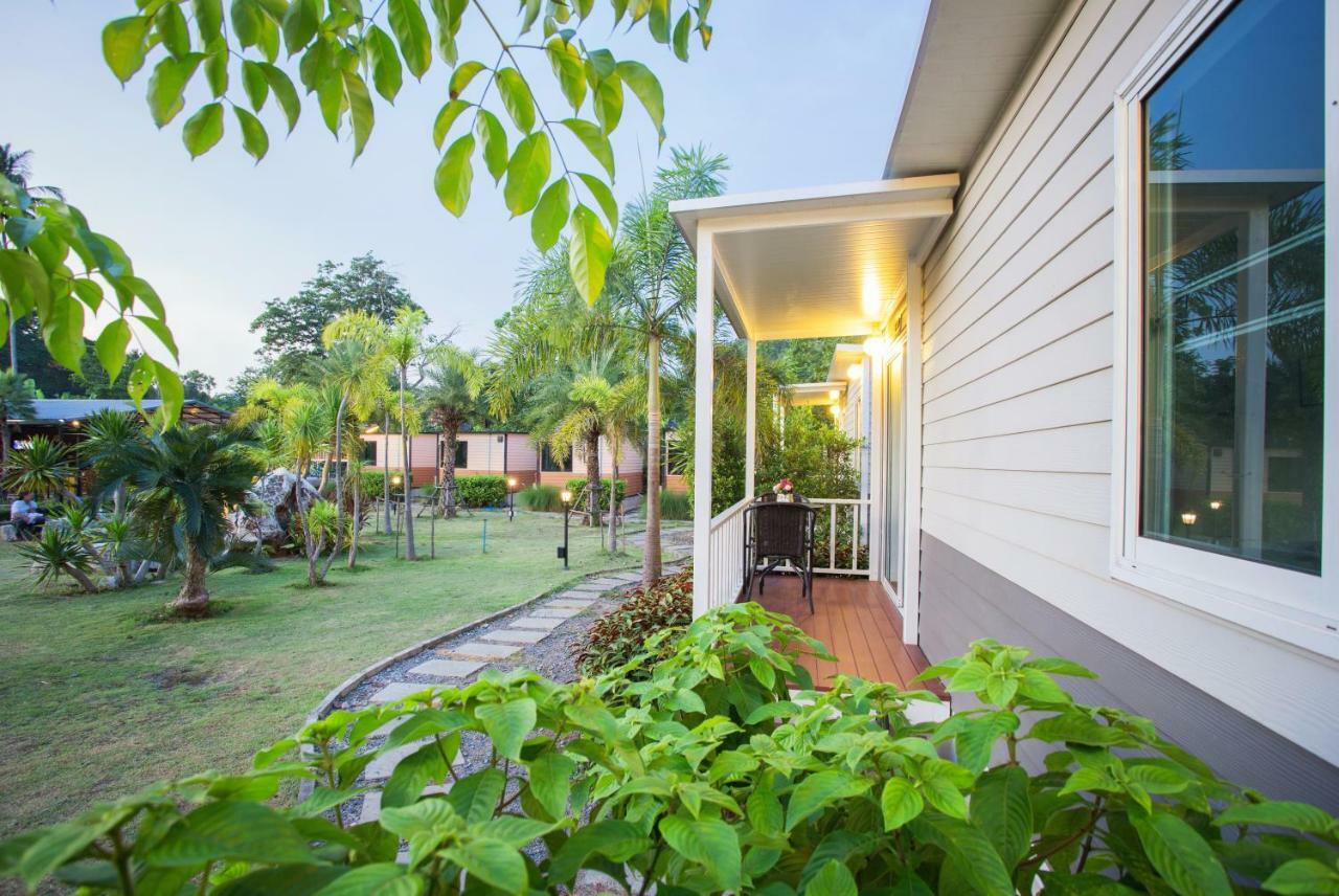 מו סי Tharapana Khaoyai Resort מראה חיצוני תמונה