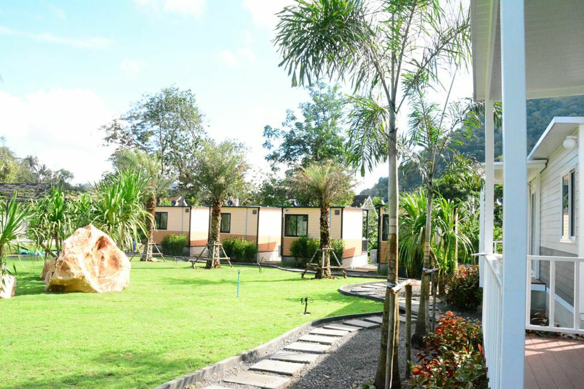 מו סי Tharapana Khaoyai Resort מראה חיצוני תמונה